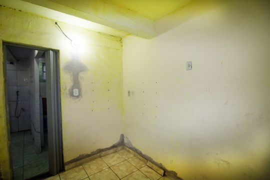 Quarto de casa para alugar com 1 quarto, 50m² em Pavuna Parque Columbia, Rio de Janeiro