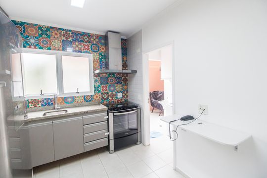 Cozinha de casa de condomínio à venda com 4 quartos, 180m² em Residencial Tambore Iii, Santana de Parnaíba
