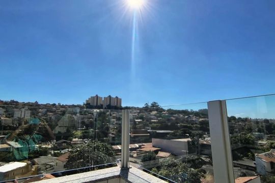 Apartamento para alugar com 3 quartos, 180m² em Salgado Filho, Belo Horizonte