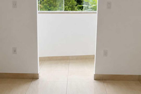 Sala de apartamento para alugar com 2 quartos, 42m² em Itacolomi, Rio de Janeiro