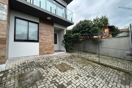 Garagem de casa para alugar com 2 quartos, 150m² em Rio Tavares, Florianópolis