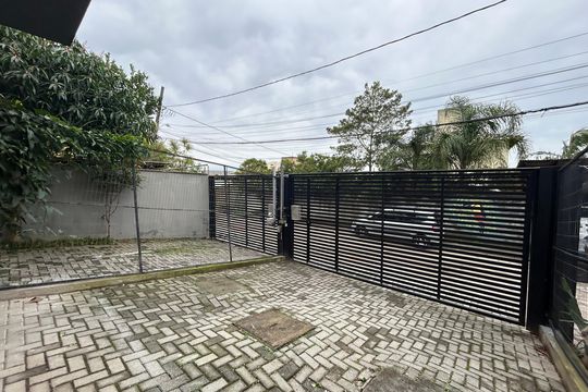 Garagem de casa para alugar com 2 quartos, 150m² em Rio Tavares, Florianópolis