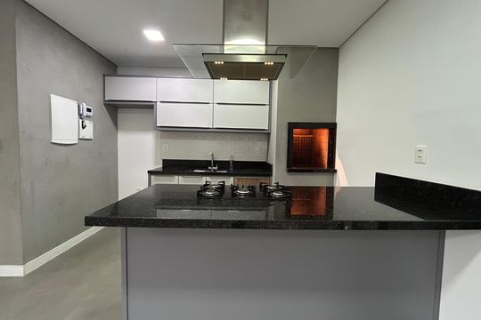 Cozinha  de casa para alugar com 2 quartos, 150m² em Rio Tavares, Florianópolis