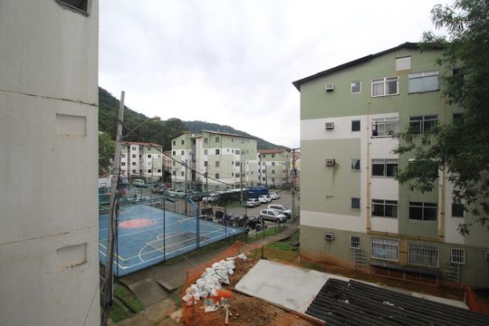 Sala - Vista de apartamento à venda com 2 quartos, 50m² em Jacarepaguá, Rio de Janeiro