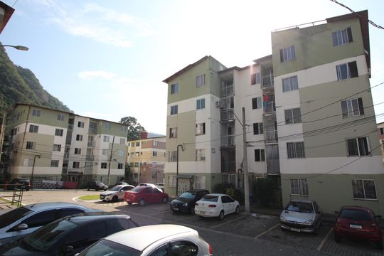Fachada de apartamento à venda com 2 quartos, 50m² em Jacarepaguá, Rio de Janeiro