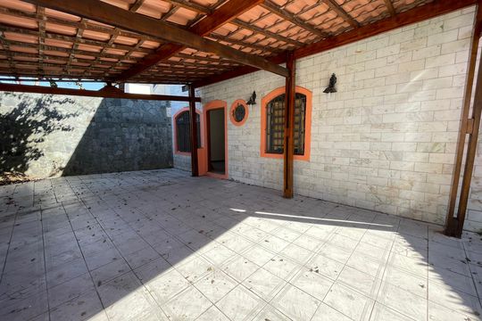 Garagem de casa para alugar com 3 quartos, 166m² em Vila Nova Alba, São Paulo