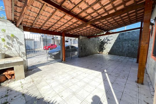 Garagem de casa para alugar com 3 quartos, 166m² em Vila Nova Alba, São Paulo