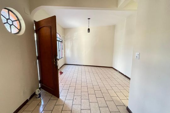Sala de casa para alugar com 3 quartos, 166m² em Vila Nova Alba, São Paulo