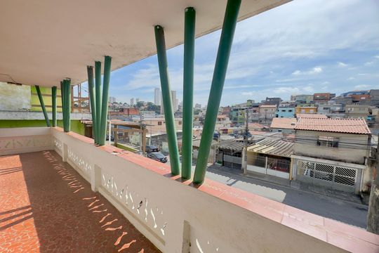 Varanda  de casa à venda com 6 quartos, 294m² em Parque Maraba, Guarulhos