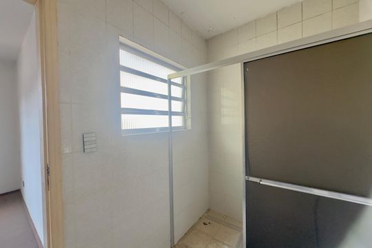 Banheiro 3 de casa à venda com 6 quartos, 294m² em Parque Maraba, Guarulhos
