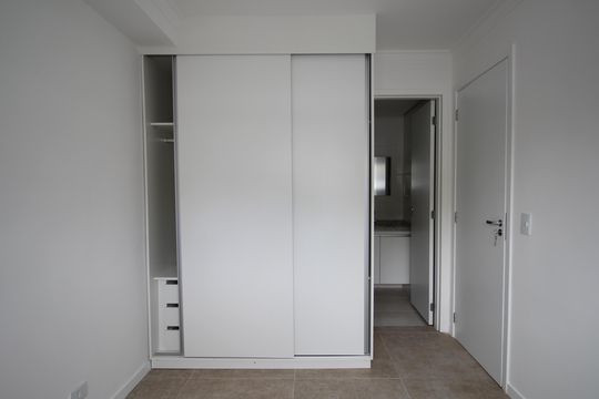 Quarto  de apartamento para alugar com 1 quarto, 30m² em Portal do Morumbi, São Paulo