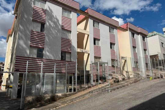 fachada de apartamento à venda com 3 quartos, 80m² em Alto Caiçaras, Belo Horizonte