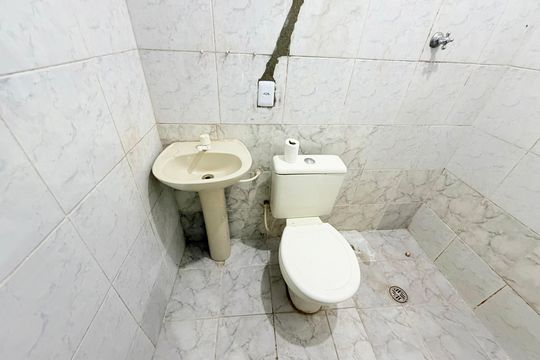 Banheiro da suíte de casa para alugar com 2 quartos, 70m² em Jardim Germania, São Paulo