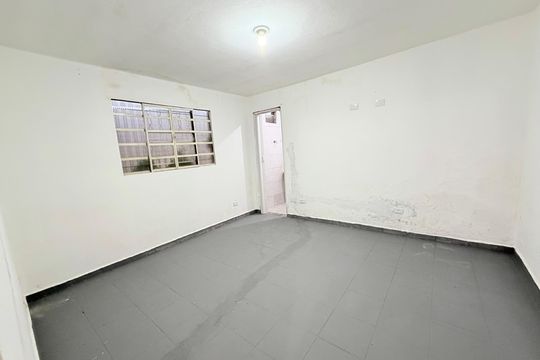 Suíte de casa para alugar com 2 quartos, 70m² em Jardim Germania, São Paulo