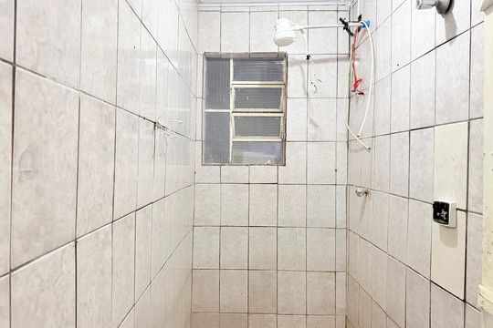 Banheiro social de casa para alugar com 2 quartos, 70m² em Jardim Germania, São Paulo