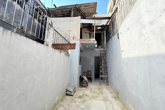 Fachada  de casa para alugar com 2 quartos, 70m² em Jardim Germania, São Paulo