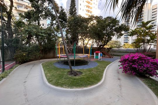 Área comum de apartamento para alugar com 5 quartos, 210m² em Campo Belo, São Paulo