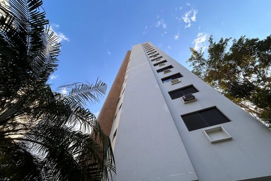 Fachada de apartamento para alugar com 5 quartos, 210m² em Campo Belo, São Paulo