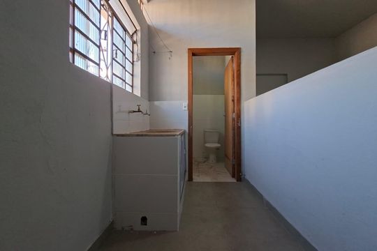 Área de serviço de kitnet/studio para alugar com 1 quarto, 35m² em Parque Recreio, Contagem