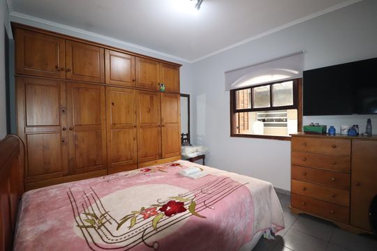 Casa para alugar com 3 quartos, 250m² em Vila Assunção, Santo André
