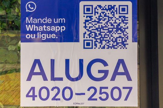 Placa de apartamento para alugar com 2 quartos, 40m² em Parque São Jorge, São Paulo
