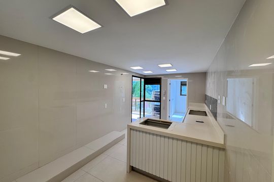 Cozinha de apartamento para alugar com 3 quartos, 262m² em Barra da Tijuca, Rio de Janeiro