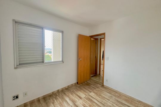 Quarto 2 de apartamento para alugar com 3 quartos, 57m² em Jardim Santa Clara, Guarulhos