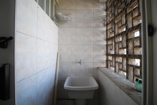 Área de Serviço de apartamento à venda com 1 quarto, 42m² em Jardim Botânico, Porto Alegre