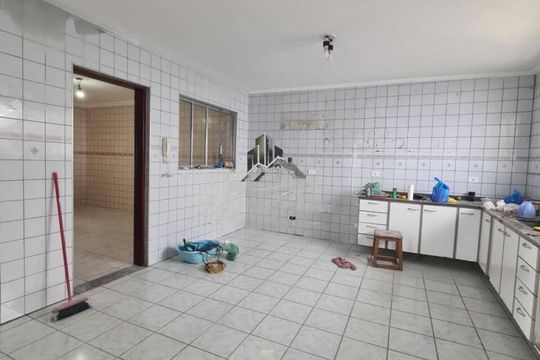 Casa à venda com 3 quartos, 250m² em Cidade Dutra, São Paulo