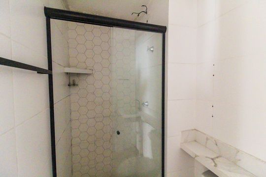 Banheiro de apartamento à venda com 2 quartos, 40m² em Jardim Lideranca, São Paulo