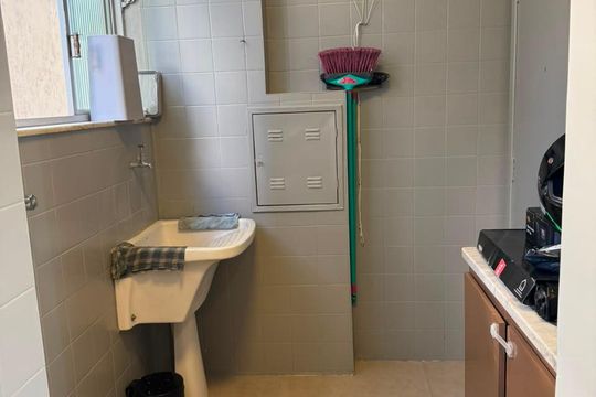 área de serviço de apartamento para alugar com 2 quartos, 138m² em Santa Efigênia, Belo Horizonte