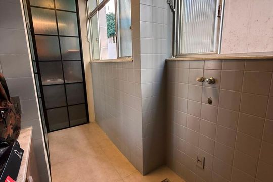 Área de serviço de apartamento para alugar com 2 quartos, 138m² em Santa Efigênia, Belo Horizonte