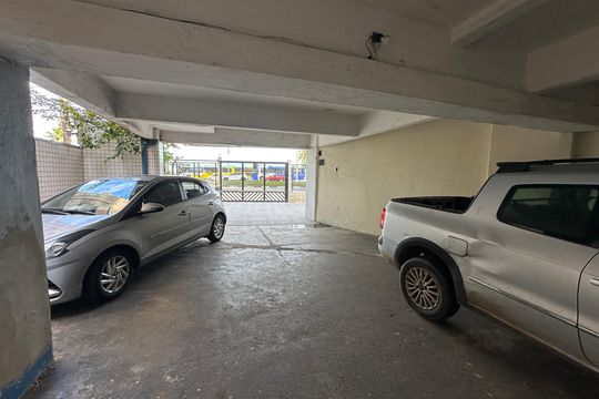 Garagem de apartamento para alugar com 1 quarto, 50m² em Itararé, São Vicente