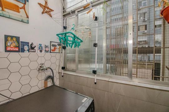 Área de serviço de apartamento para alugar com 2 quartos, 69m² em Humaitá, Porto Alegre
