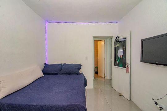Quarto 1 de apartamento para alugar com 2 quartos, 69m² em Humaitá, Porto Alegre