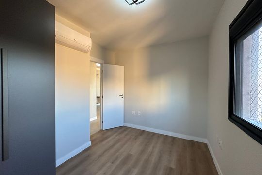Quarto de apartamento para alugar com 2 quartos, 64m² em Alphaville Empresarial, Barueri