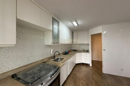 Apartamento à venda com 4 quartos, 116m² em Jardim Marajoara, São Paulo