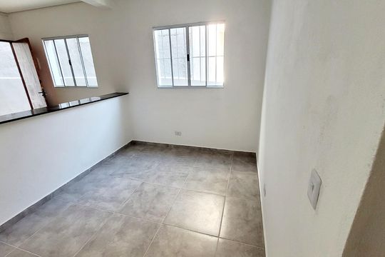 Sala de kitnet/studio para alugar com 1 quarto, 38m² em Jardim Casablanca, São Paulo