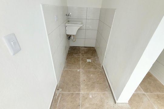 Área de serviço de kitnet/studio para alugar com 1 quarto, 38m² em Jardim Casablanca, São Paulo