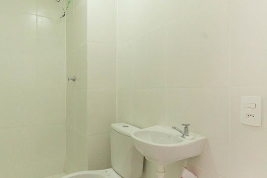 Banheiro de apartamento para alugar com 2 quartos, 32m² em Vila California, São Paulo