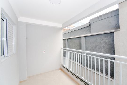 Varanda da Sala de apartamento à venda com 2 quartos, 53m² em Jardim Aida, Guarulhos