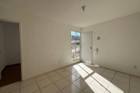 Sala de apartamento para alugar com 2 quartos, 45m² em Caiapos, Contagem