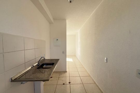 Cozinha de apartamento para alugar com 2 quartos, 45m² em Caiapos, Contagem