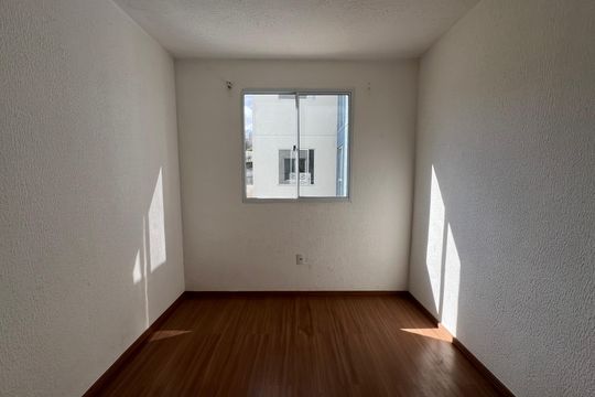 Quarto 1 de apartamento para alugar com 2 quartos, 45m² em Caiapos, Contagem