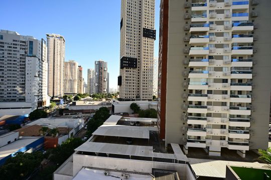 Apartamento para alugar com 2 quartos, 76m² em Setor Bueno, Goiânia