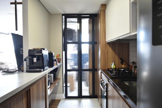 Cozinha de apartamento para alugar com 2 quartos, 72m² em Vila Mariana, São Paulo