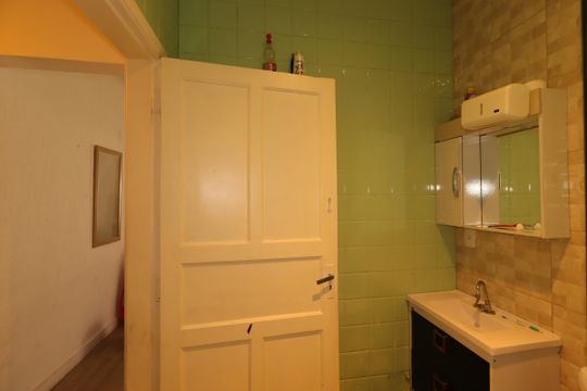 Banheiro social de casa à venda com 4 quartos, 154m² em Vila Curuçá, Santo André