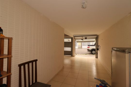 Garagem de casa à venda com 4 quartos, 154m² em Vila Curuçá, Santo André
