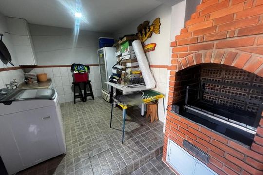 Casa à venda com 5 quartos, 200m² em Cidade Dutra, São Paulo