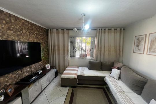 Casa à venda com 5 quartos, 200m² em Cidade Dutra, São Paulo